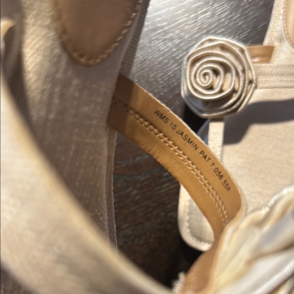 Dolce Vita Jasmine sandal 🩴 - Picture 4 of 4